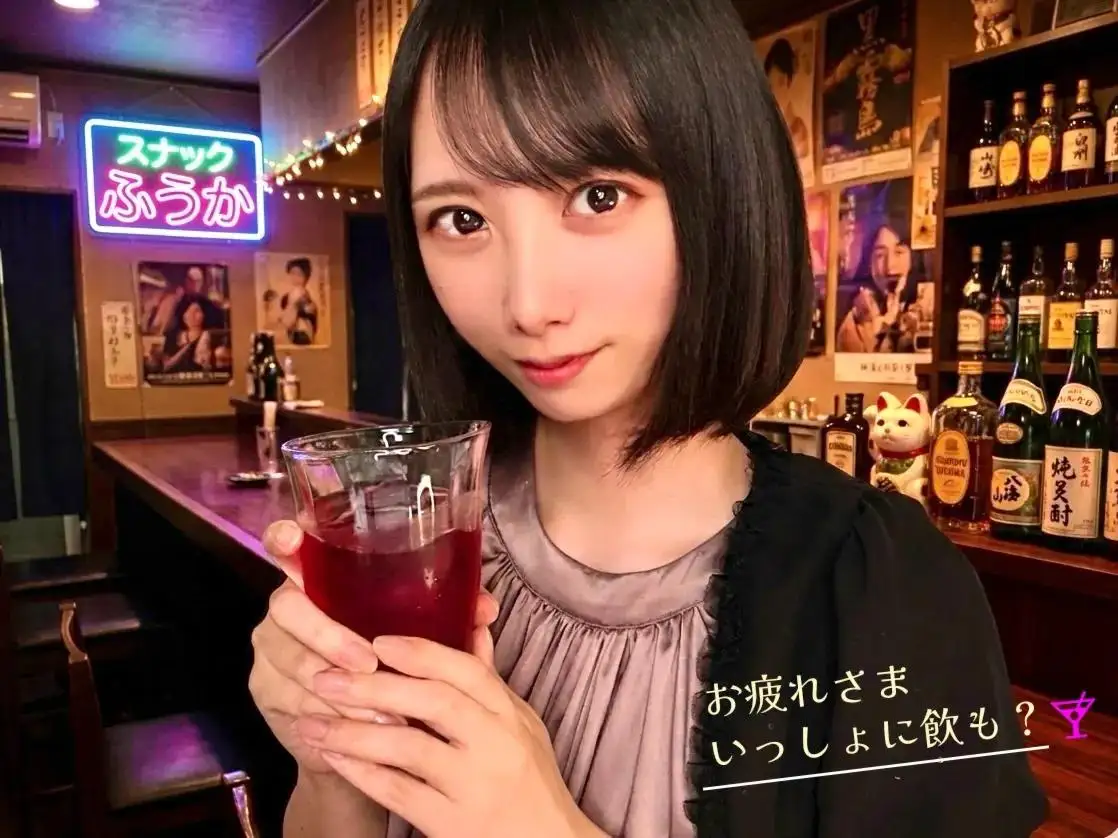 小鳥遊ふうか
