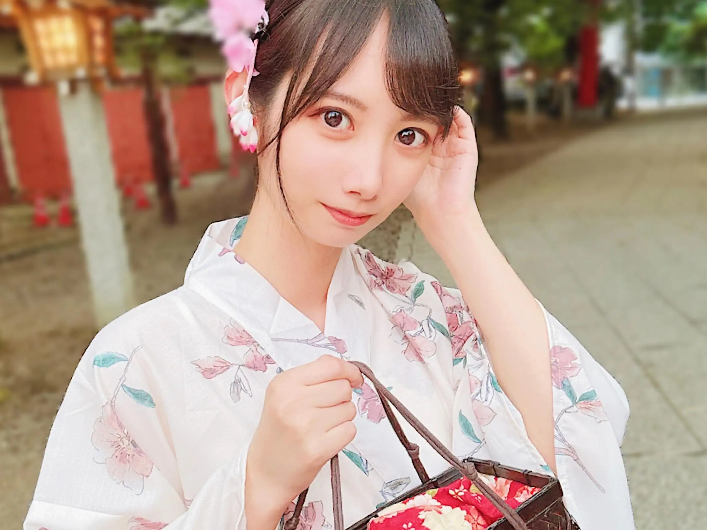小鳥遊ふうか
