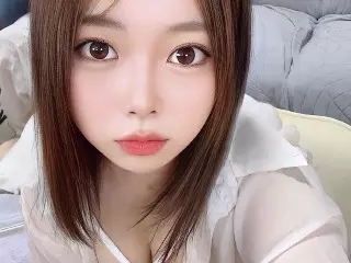 a girl from angel-live https://picture.angel-live.com/images/p5-370050599