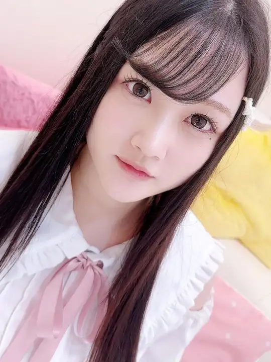 ももな *